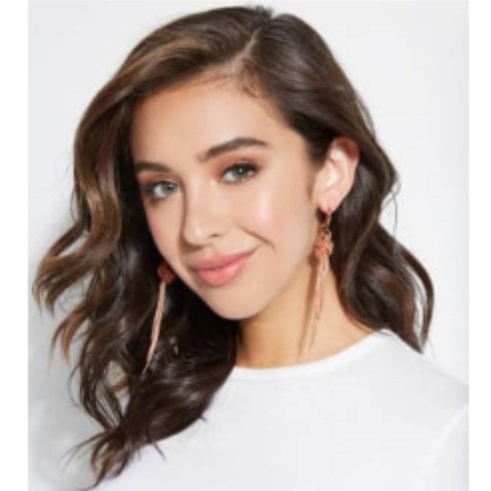 🌟LAST CALL! Guess Knotted Long Earrings - Gold